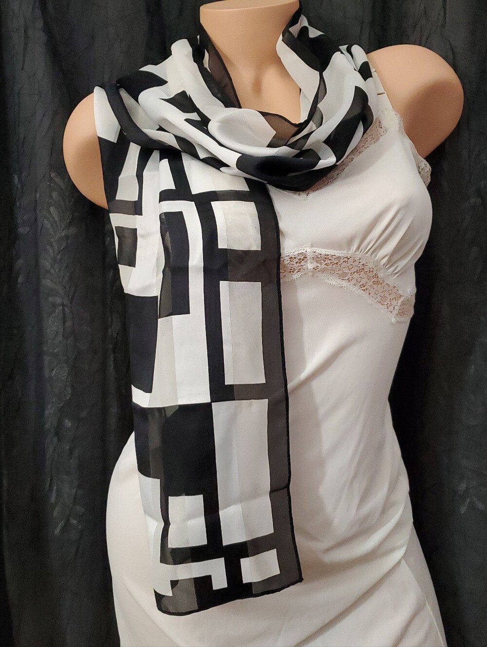 JONES OF NEW YORK Scarf BLACK & WHITE Sheer Chiffon 14 X 56 " RECTANGLE LONG
